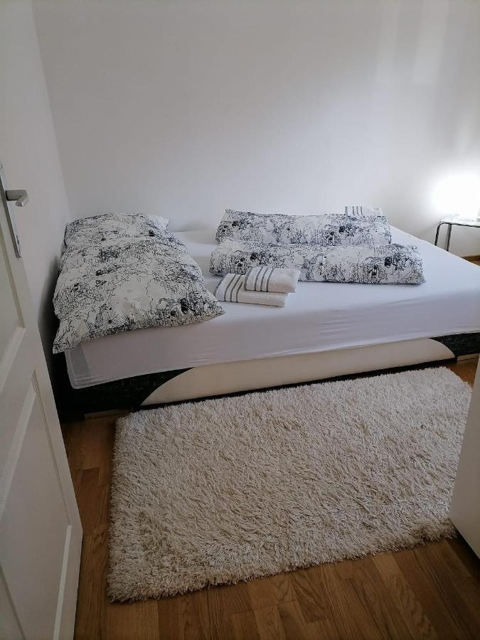 Airport Apartment Surčin Εξωτερικό φωτογραφία
