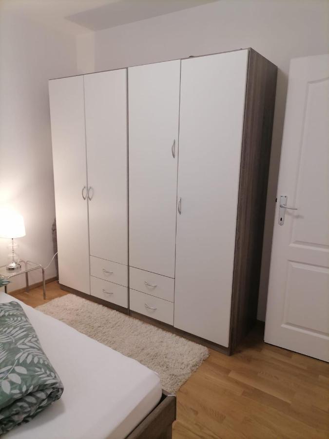 Airport Apartment Surčin Εξωτερικό φωτογραφία