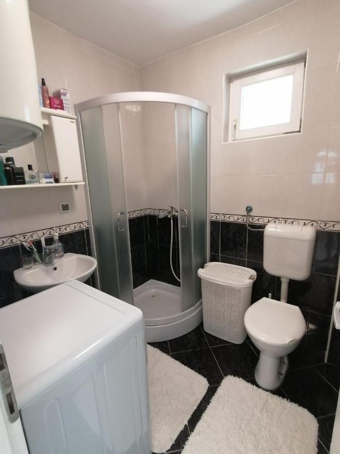 Airport Apartment Surčin Εξωτερικό φωτογραφία